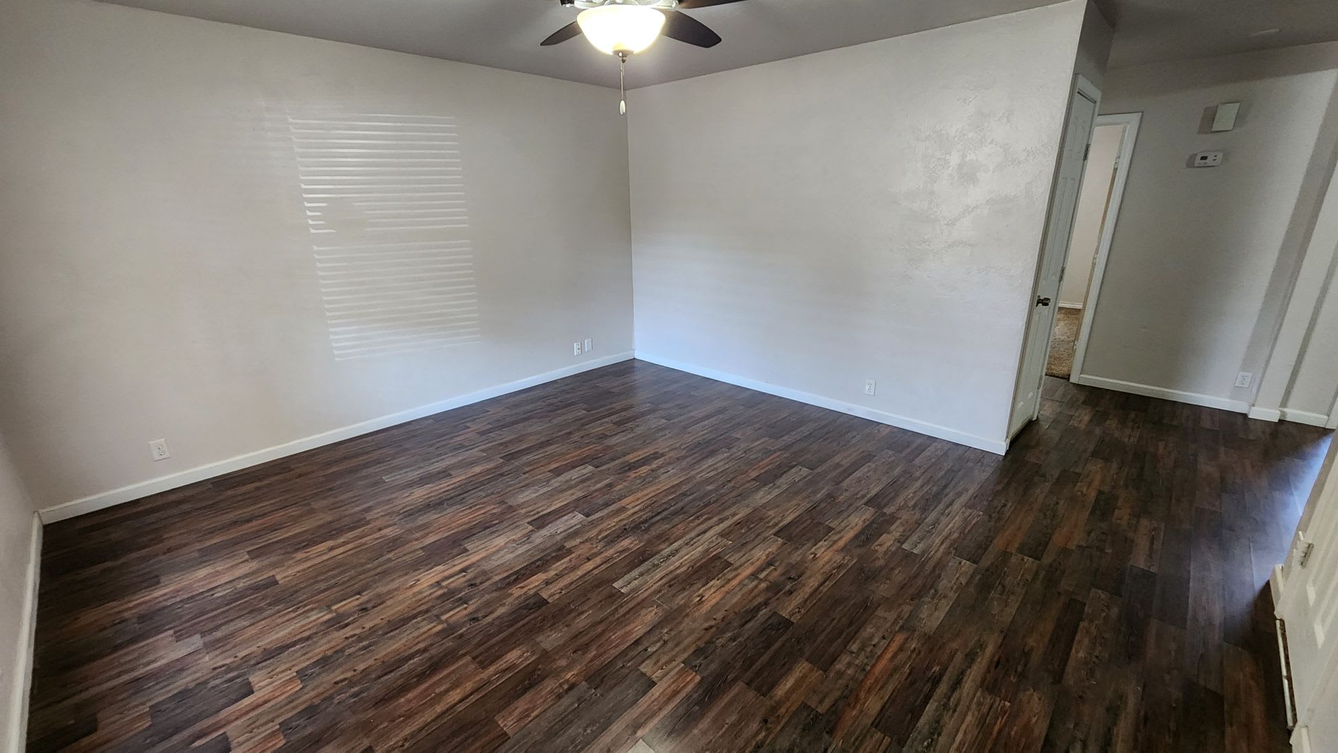 Remodeled 3 bedroom 1 bathroom house in Edmond, OK close to UCO with granite and stainless-steel appliances – photo 3