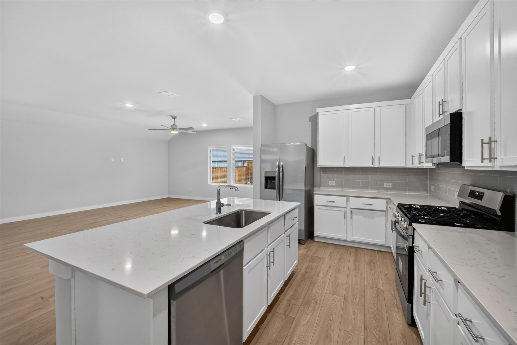 709 Summerberry Drive – photo 3