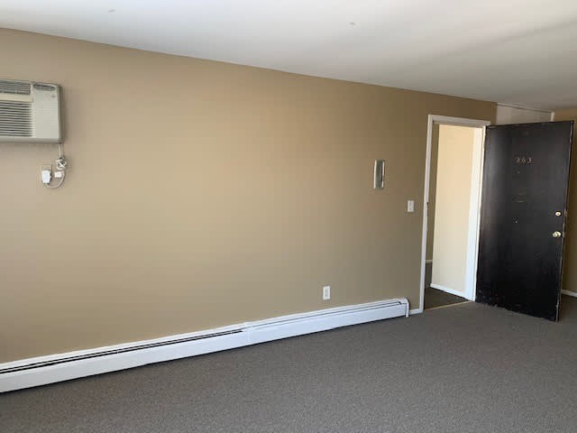 Must See Trilevel Home – photo 4