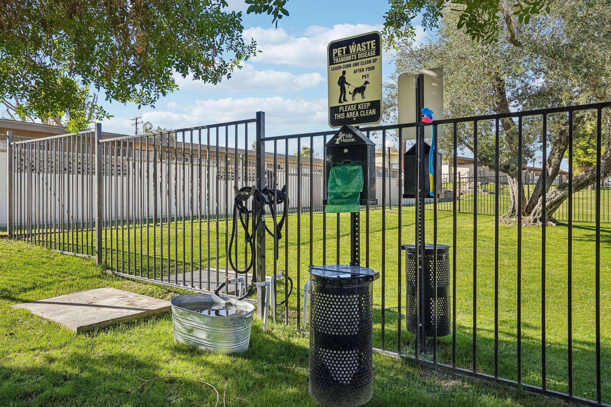 Desert Fountains at Palm Desert Apartments – photo 3