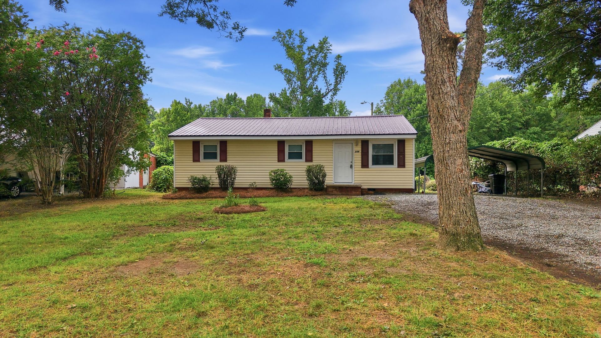 3 Bedroom 1 Bathroom – photo 4