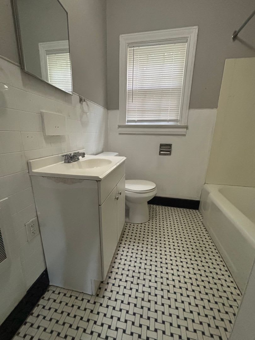 Summer Living At Its Best! Trenton Area- Pets Welcome! PRICE DROP!!!!!! – photo 3