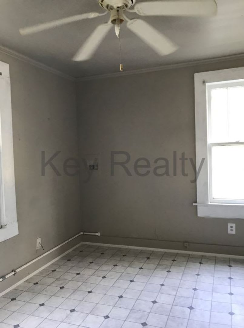 ****7 Maryland Ave. – photo 4