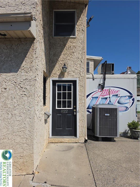 822 Main Street – photo 1