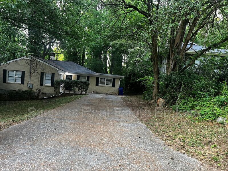 1840 Camellia Dr – photo 1