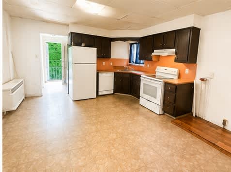 254 Rutter Ave – photo 1