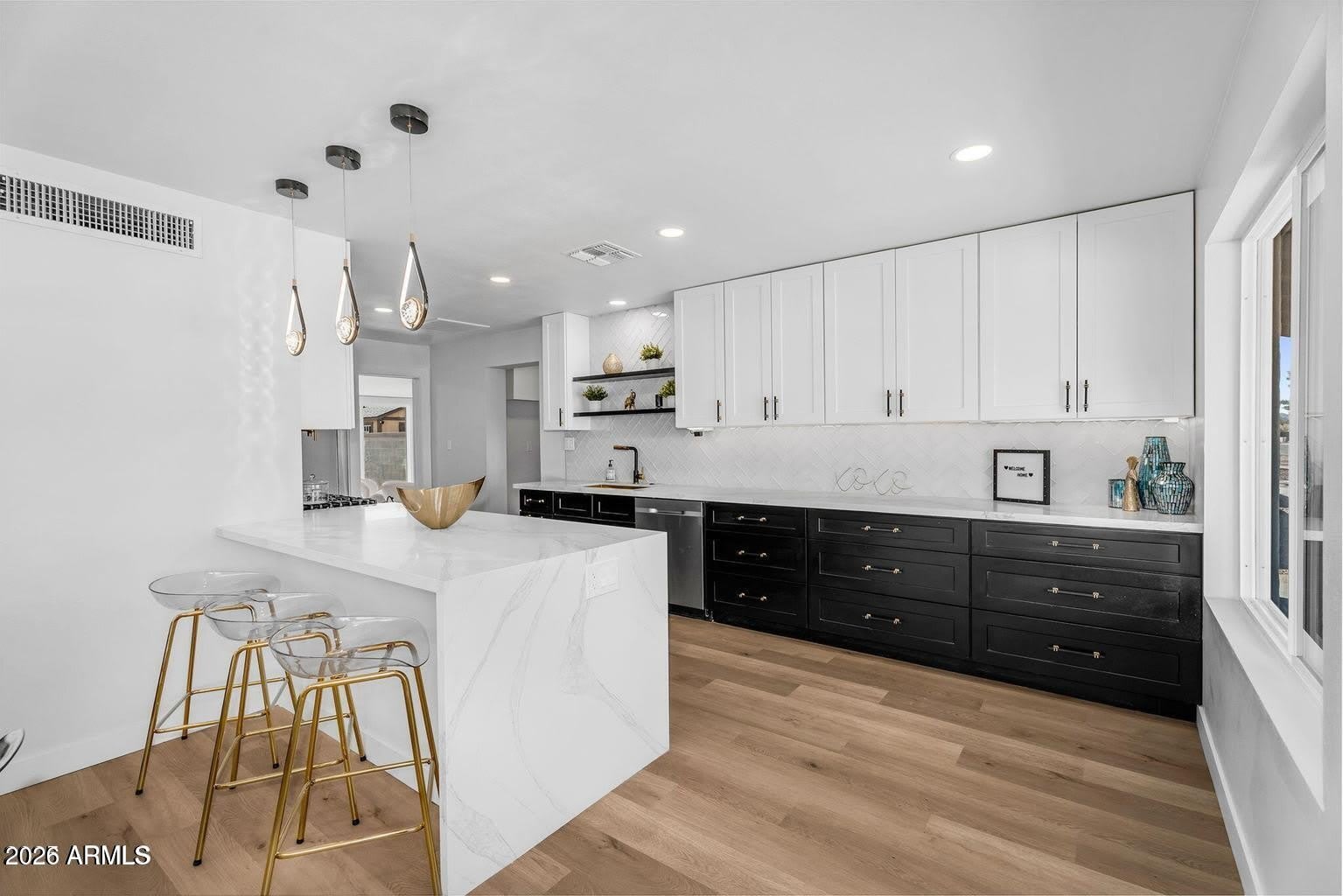 14635 N 37TH Place – photo 5