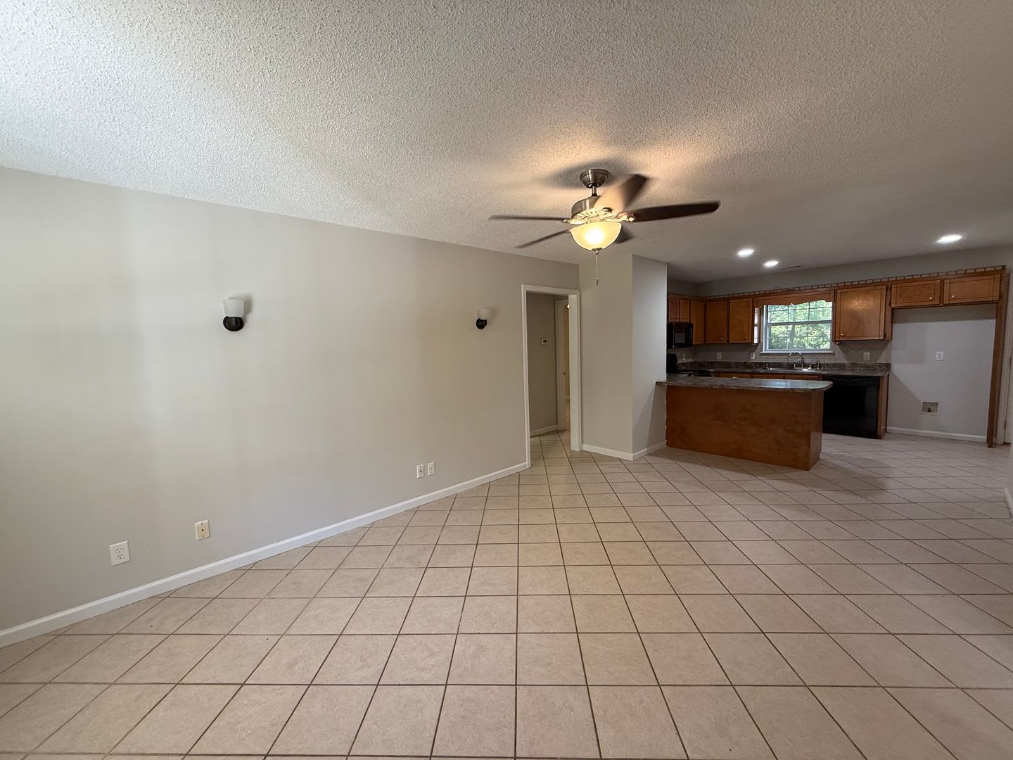 Home for Rent in Boaz, Alabama! – photo 3