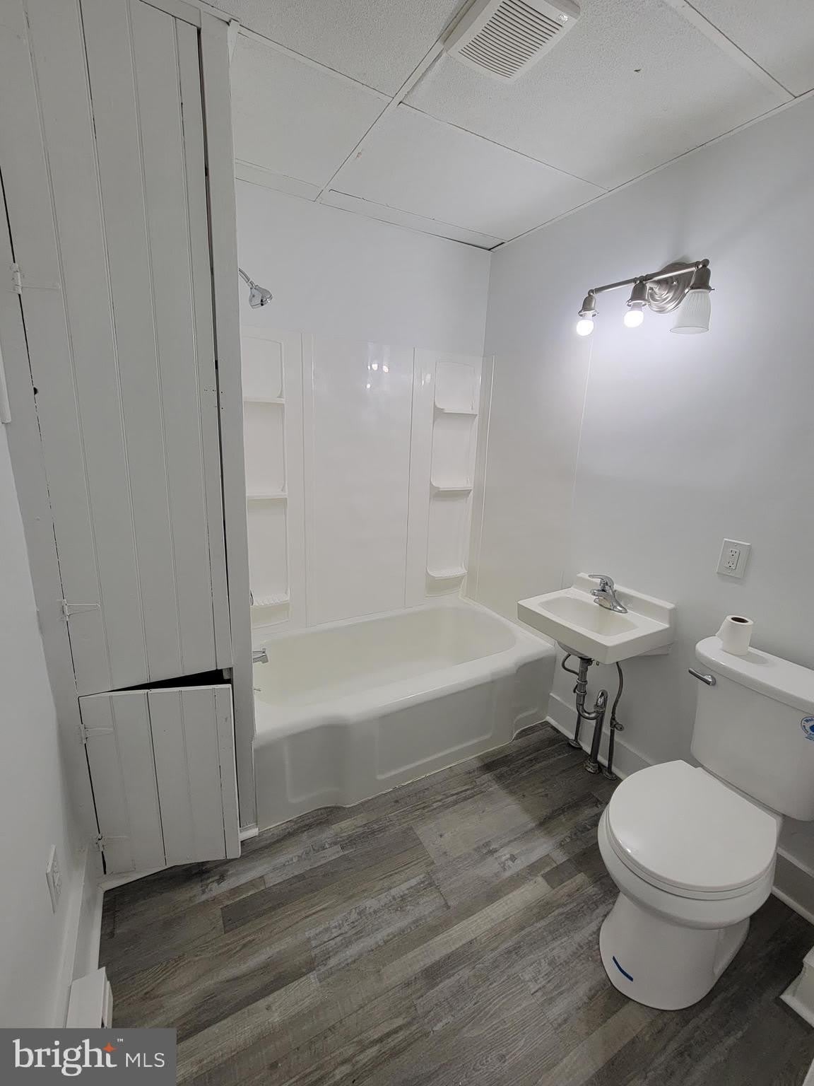 1801 S MAIN Street – photo 3