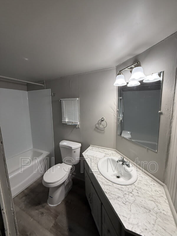 747 Cunningham Ave – photo 2