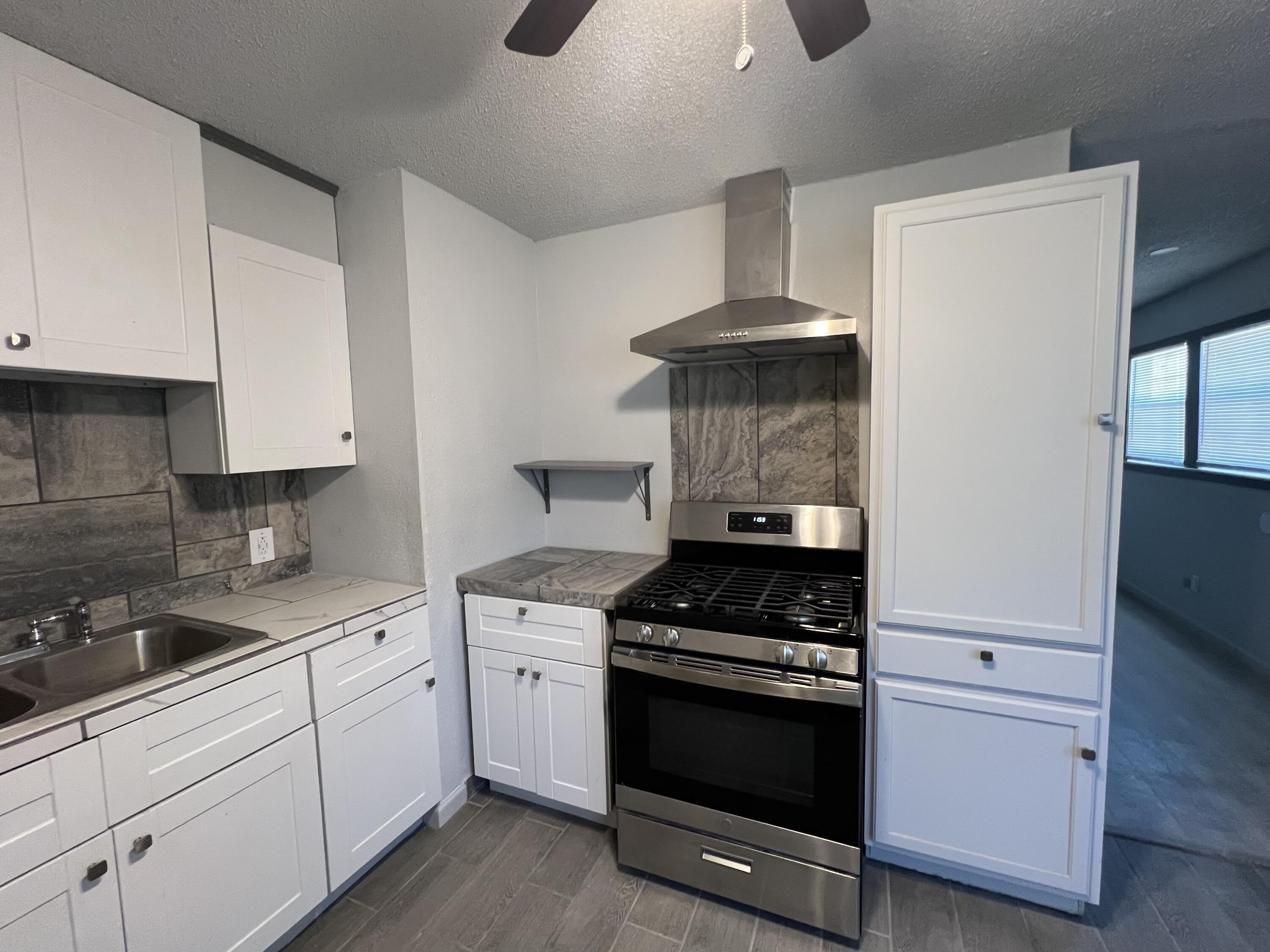801 Vanda Avenue – photo 5
