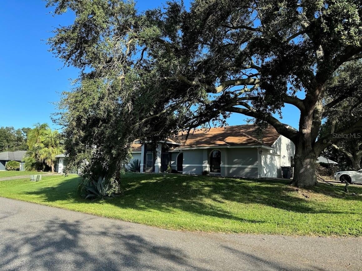 5835 Colony Place Drive – photo 2