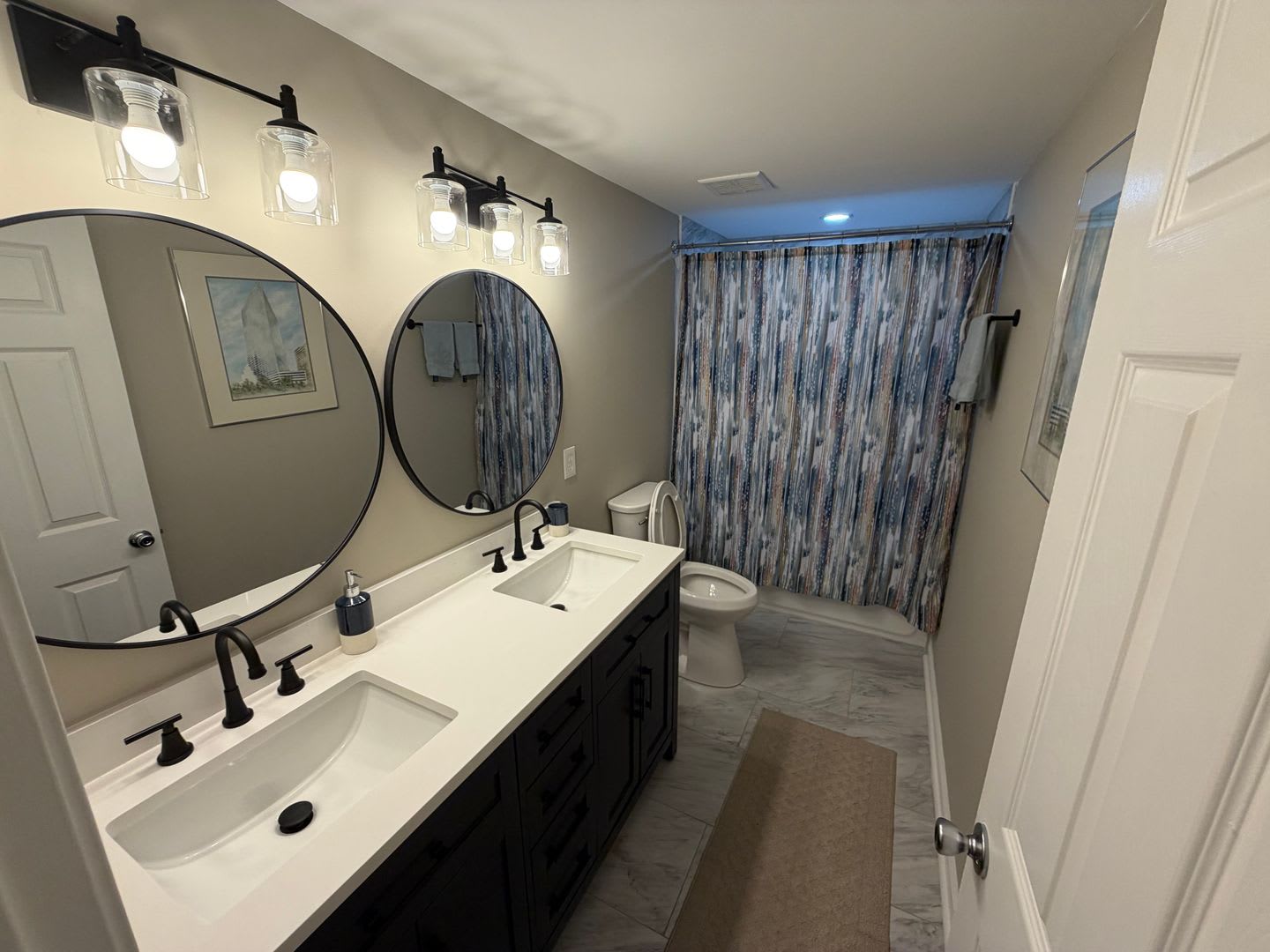 Room In 5 Bedroom Home At Bolton Rd Nw – photo 5