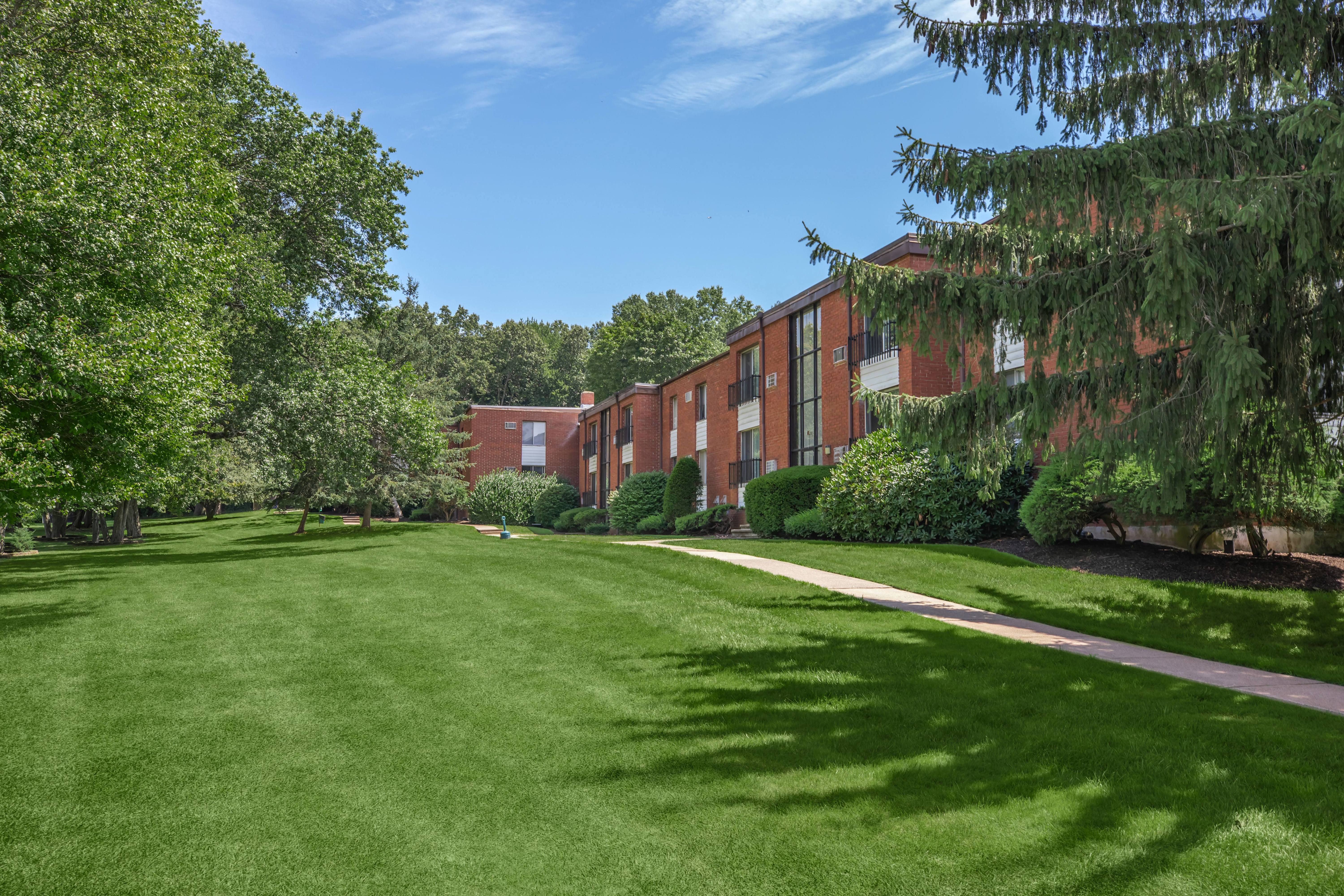 Forest Park Apartments – photo 3