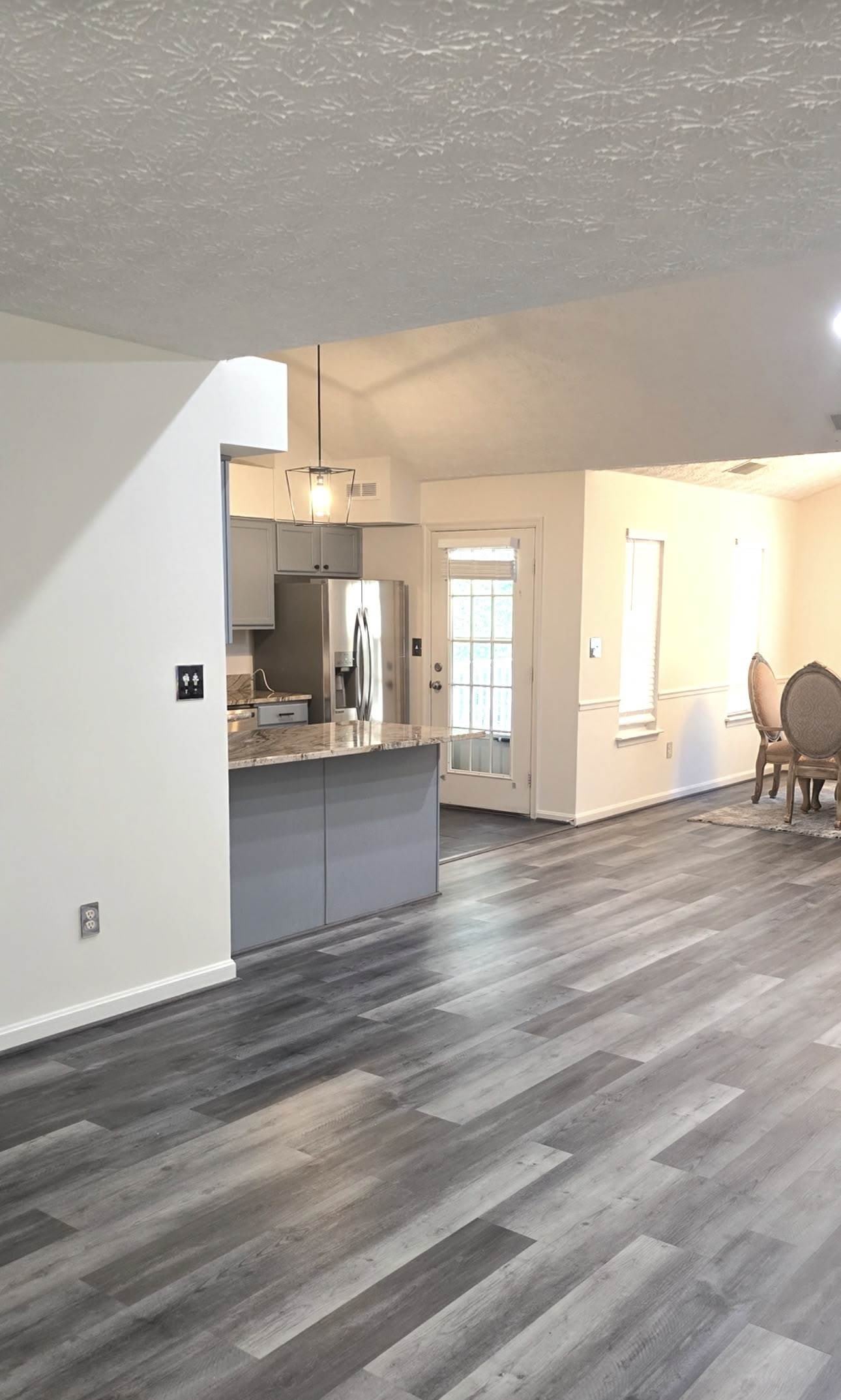 3708 Excalibur Court – photo 4