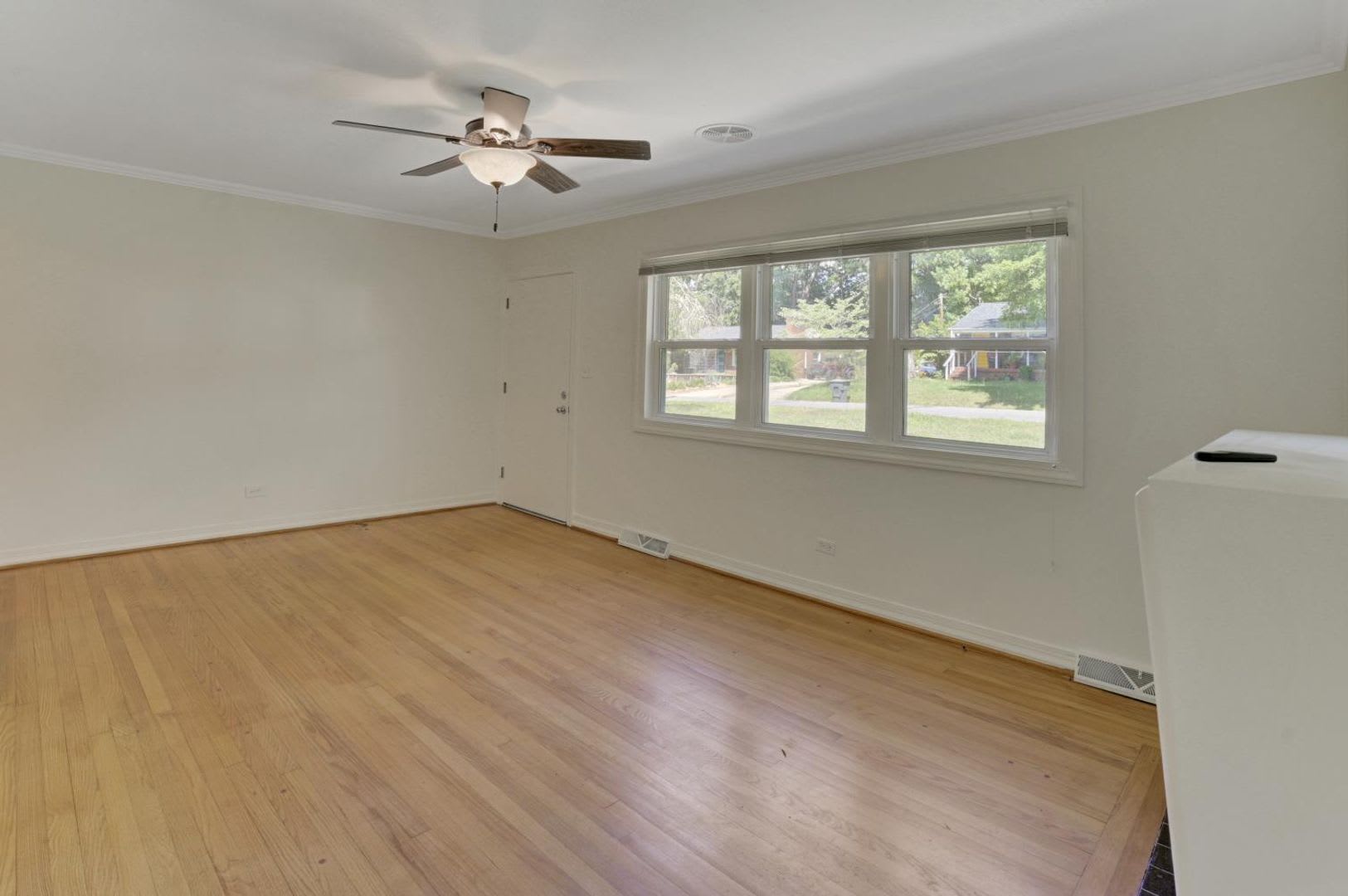 121 Marshdale Avenue SW – photo 5