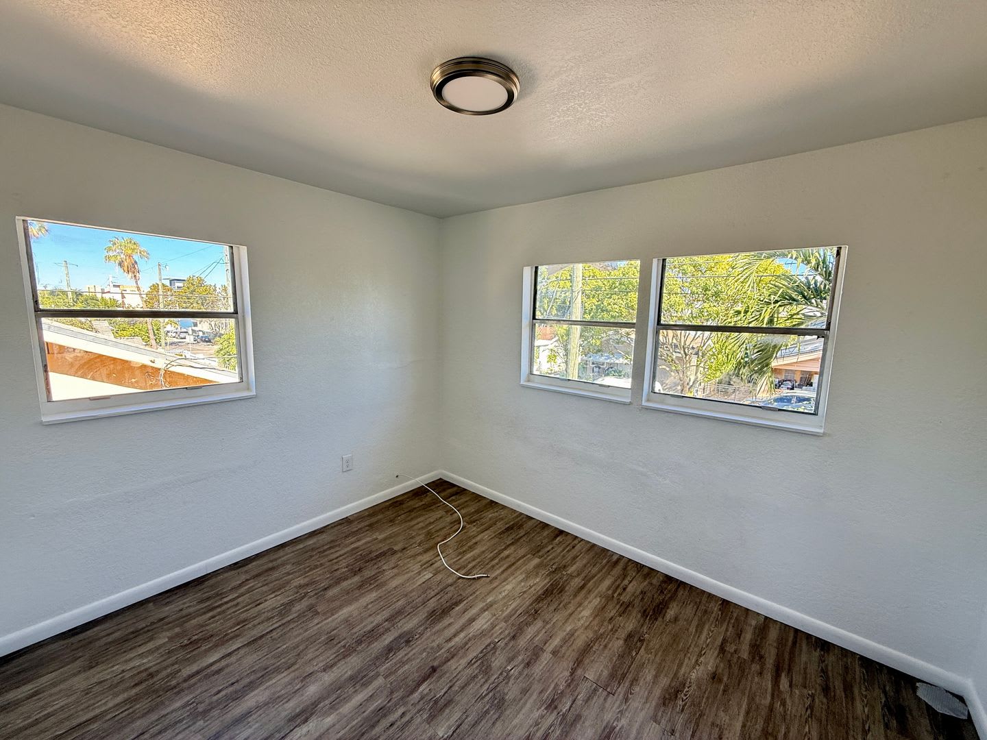 Renovated Large 3 Bed 1 Bath Unit Available For Rent Located In Little Havana – photo 5