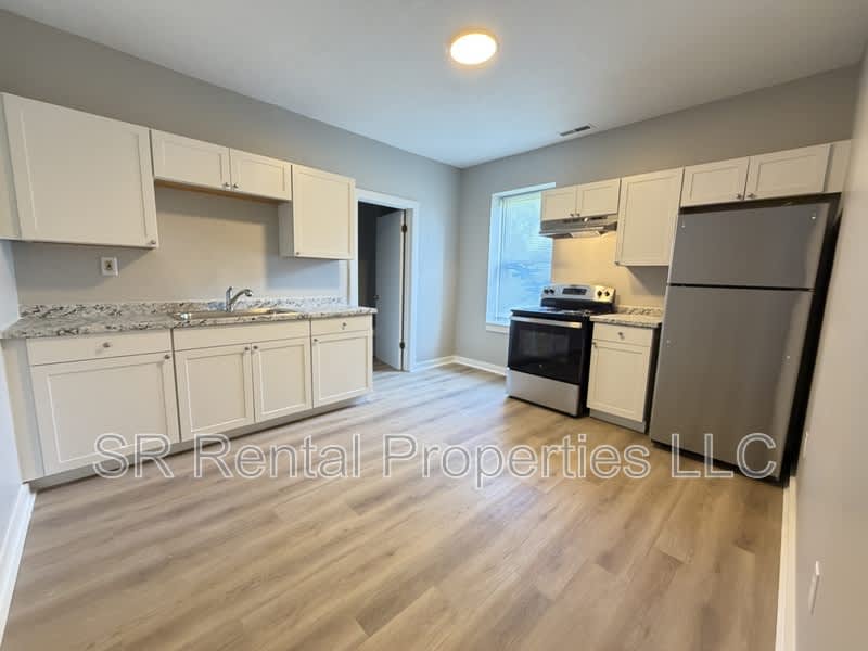 243 S Main St – photo 1