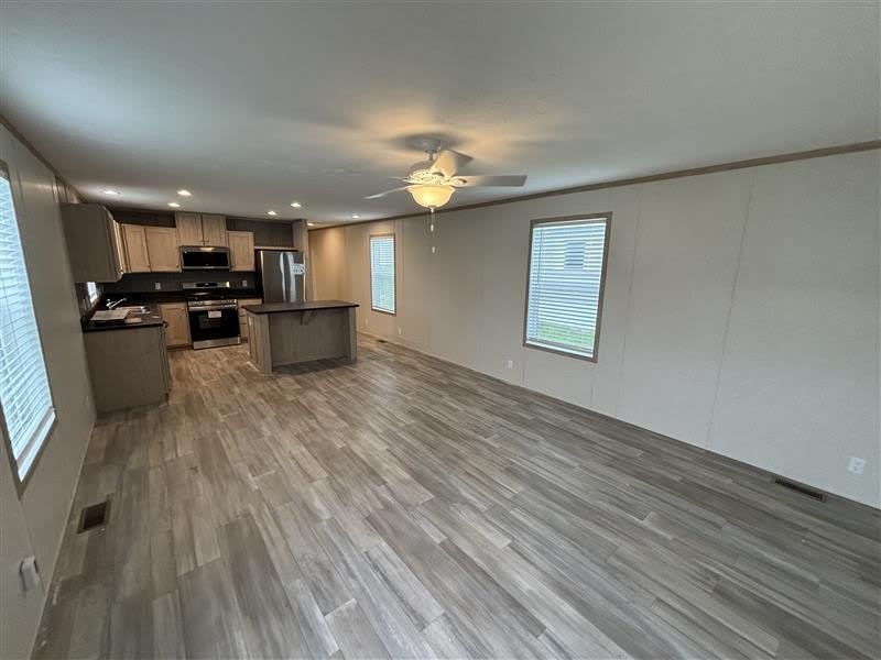 1392 Willow – photo 2