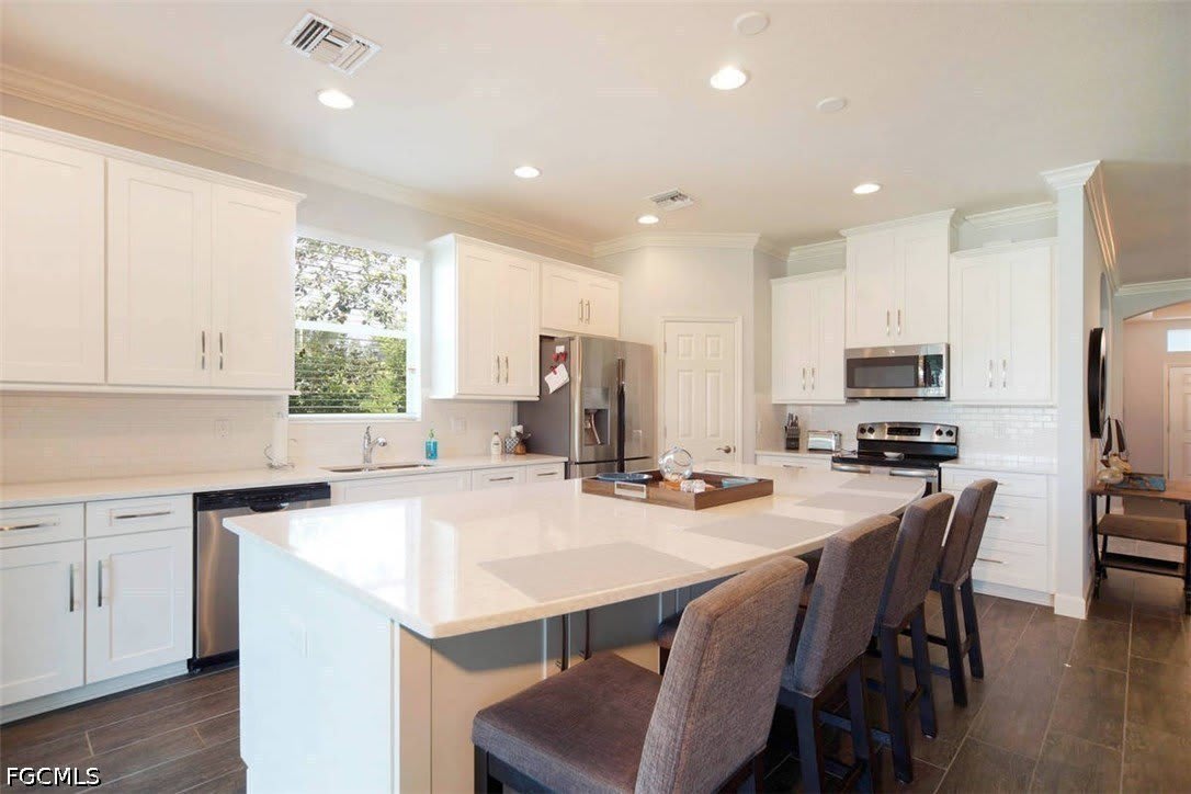 2772 Lambay Court – photo 5