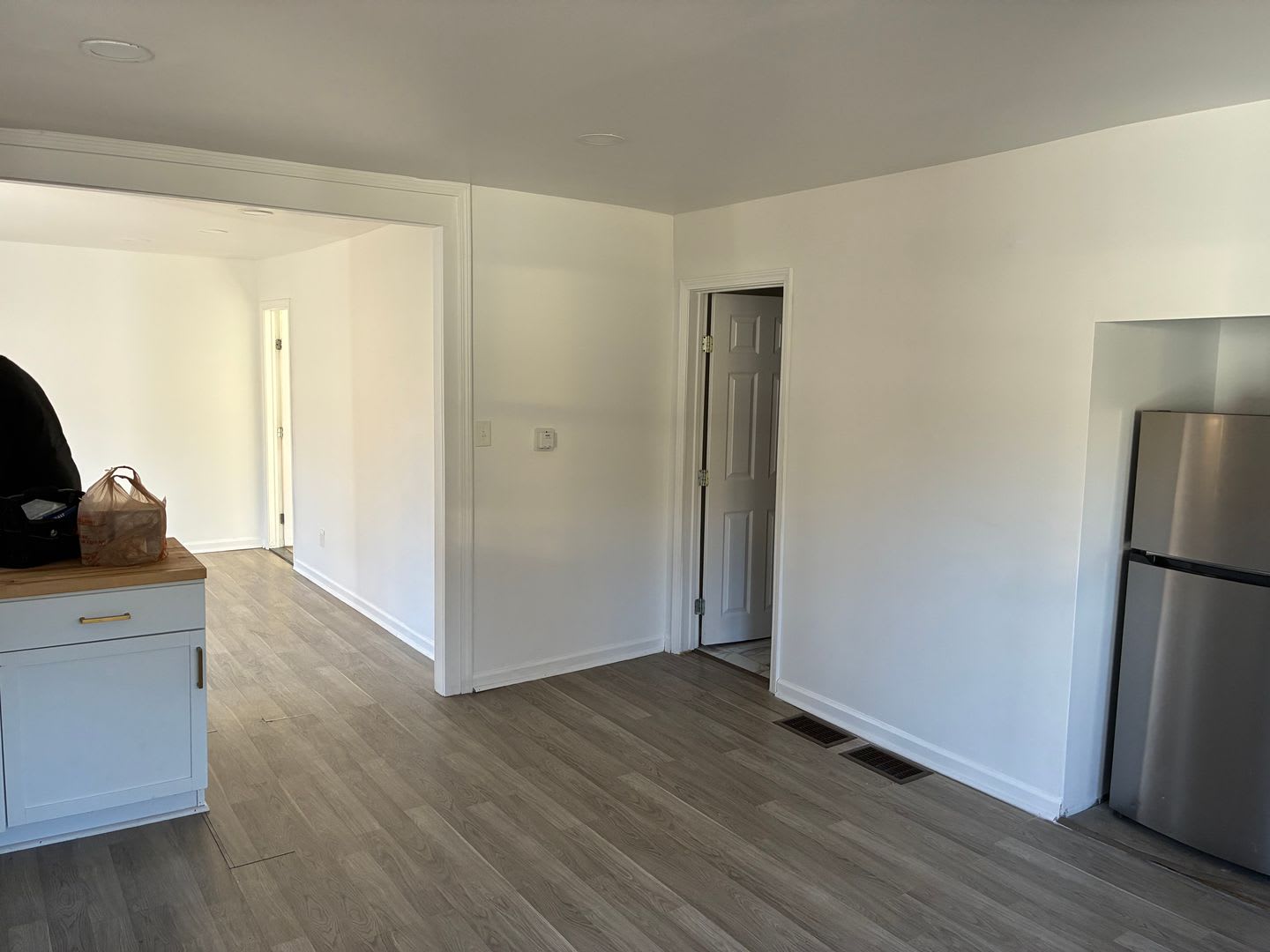 Fully Renovated 2-Bedroom Home with Huge Yard in Ferguson! – photo 3