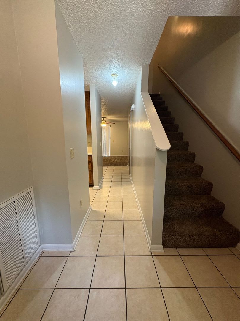 Rolling Acres Townhome – photo 3