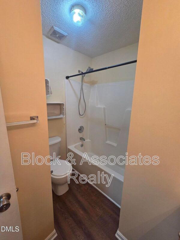 116 Cliffdale Road – photo 5