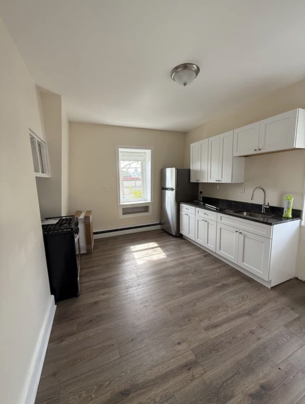 54 Harrison St – photo 2