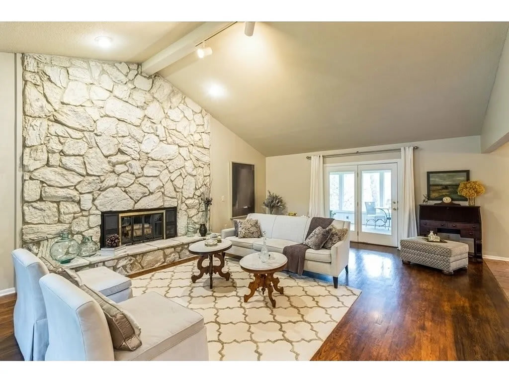 10574 Greenbelt Drive – photo 2