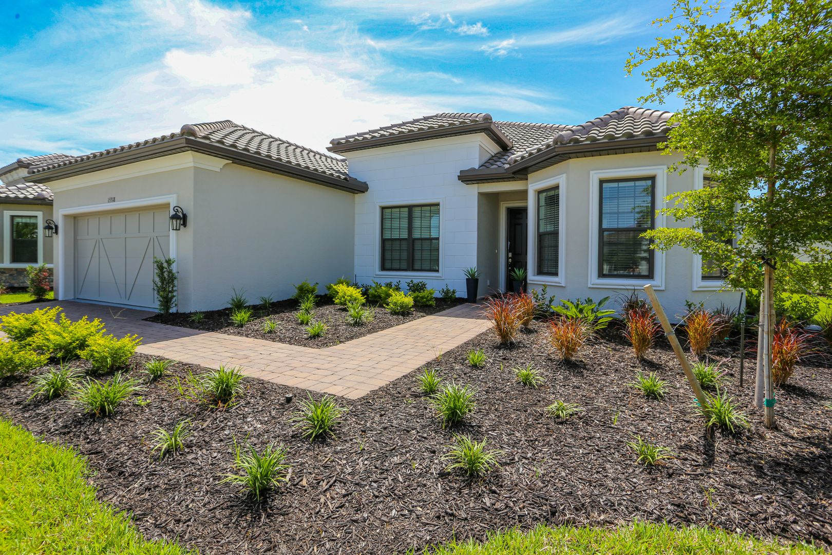 Brand New Stunning Pool Home Professionally Decorated 3 Beds Den 3 Full Baths Esplanade By The Island Untouched By Hurricane Ian – photo 4