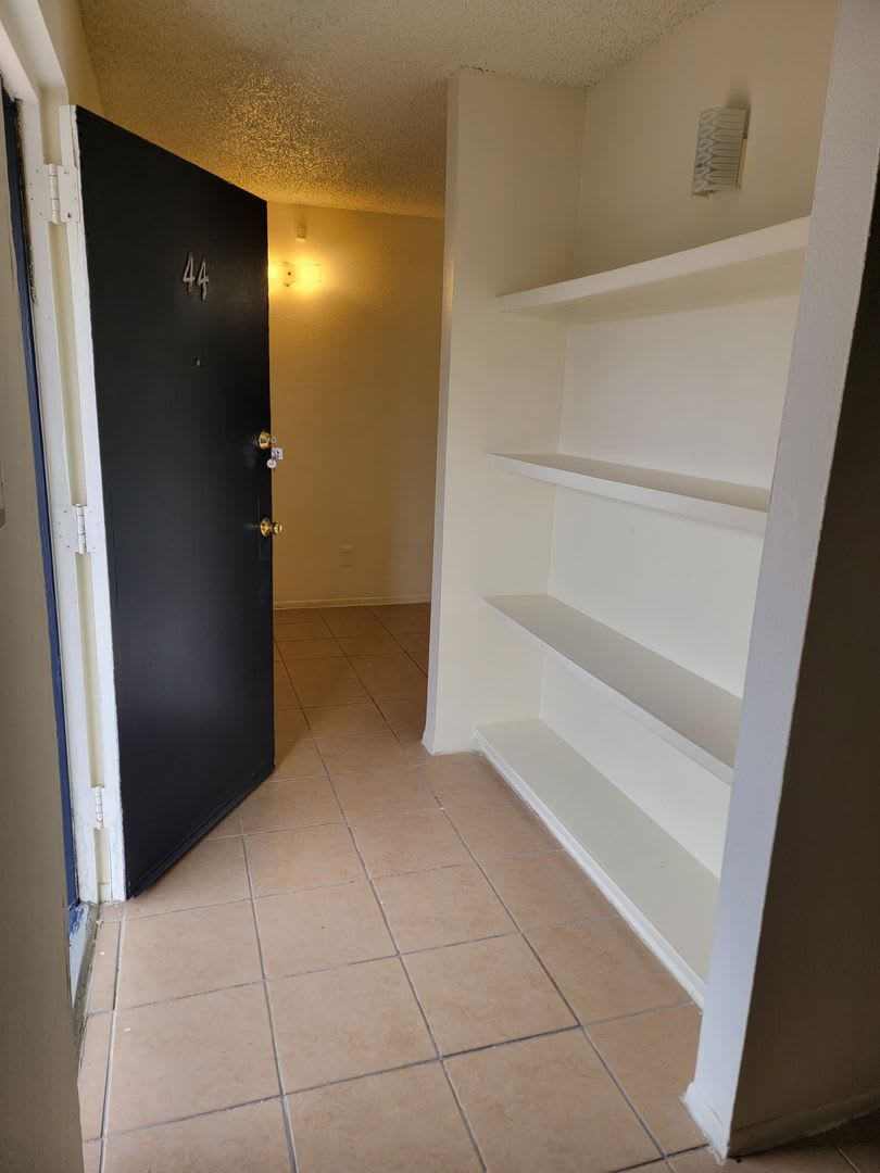 Casa Blanca Apartments – photo 2