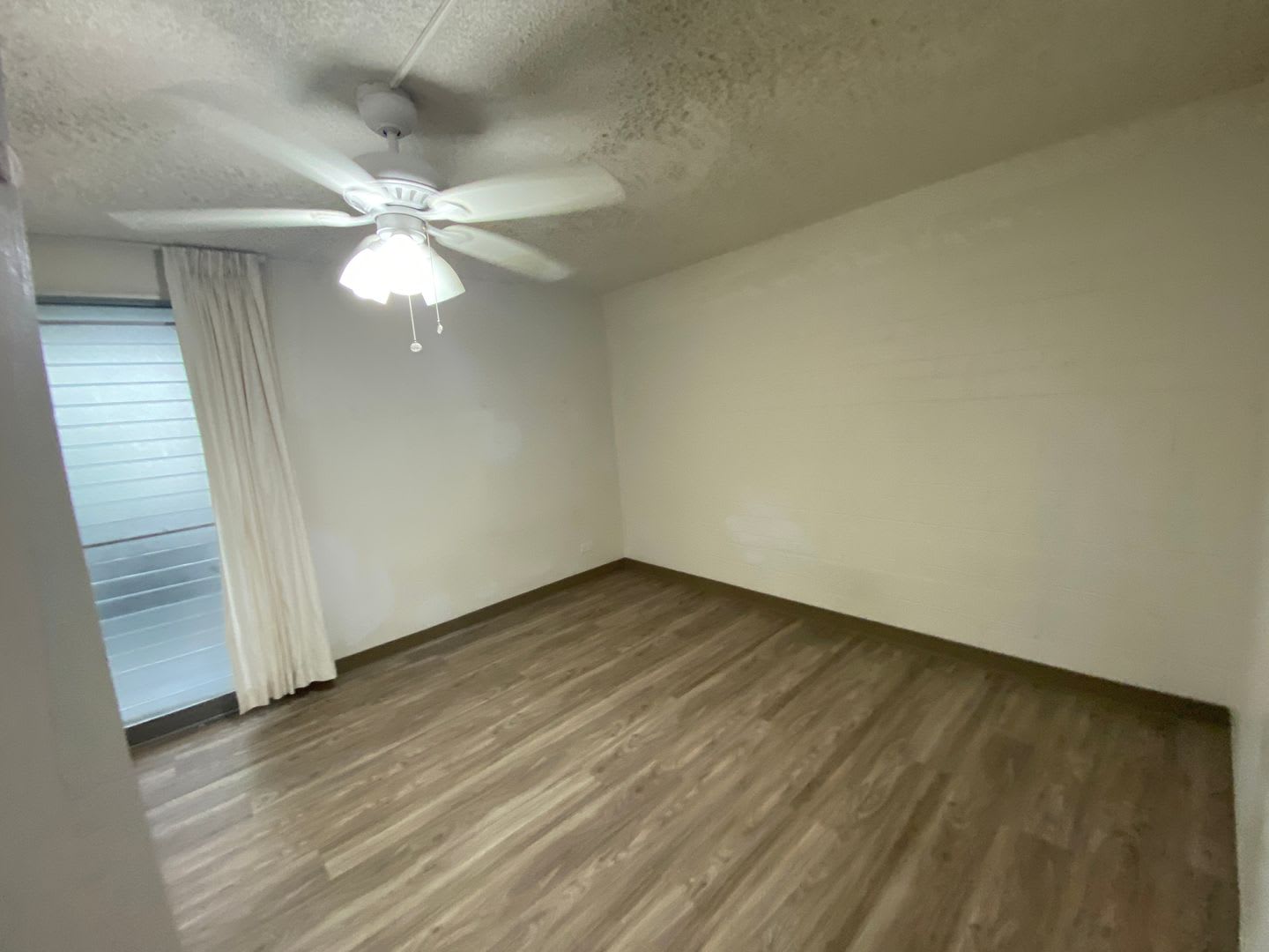 For Rent 1436 Kewalo St 204 – photo 4