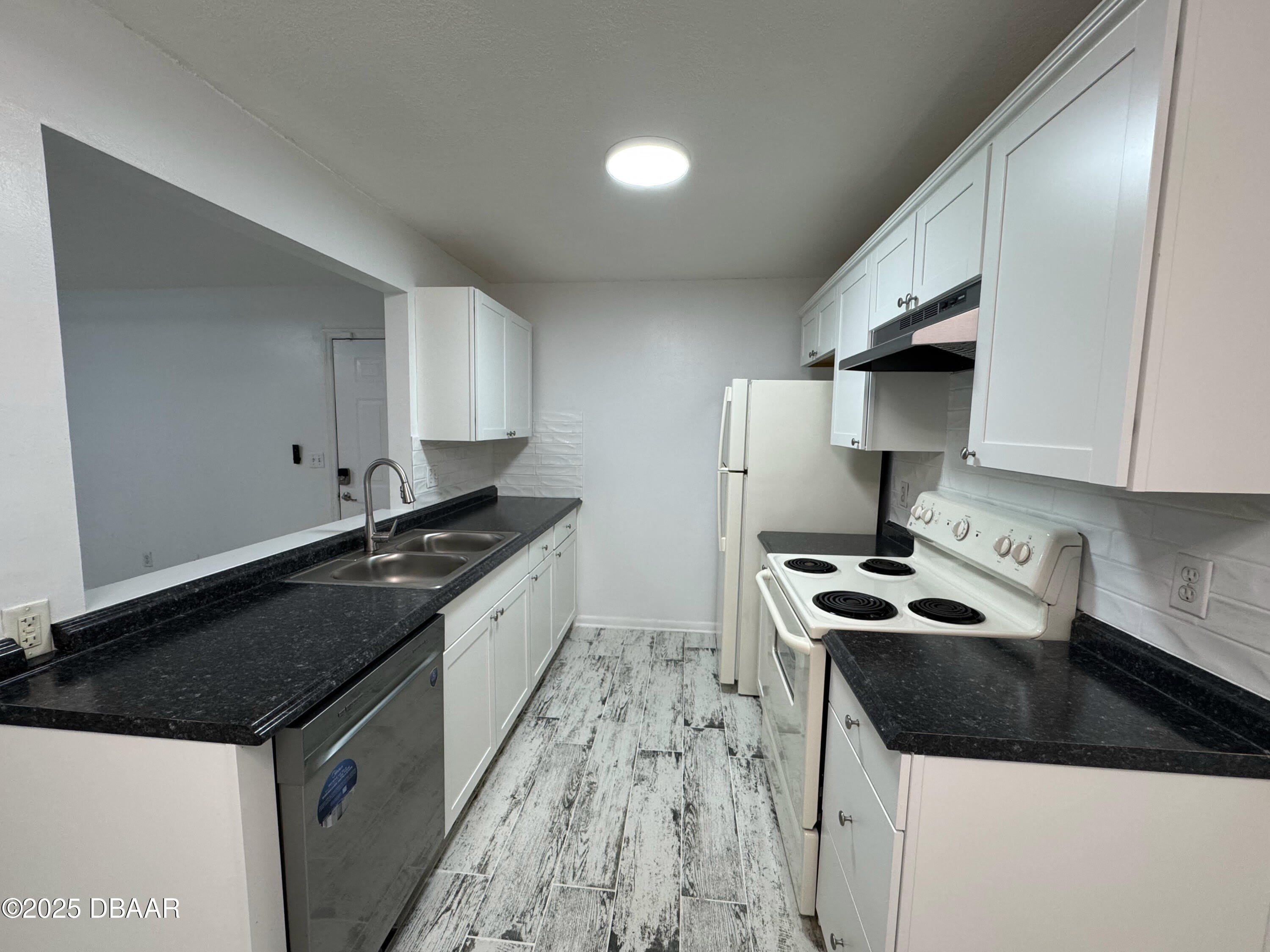 3102 Oak Trail – photo 4