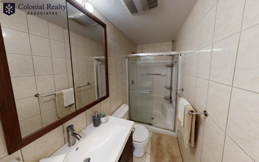 79 Thatcher St. – photo 3