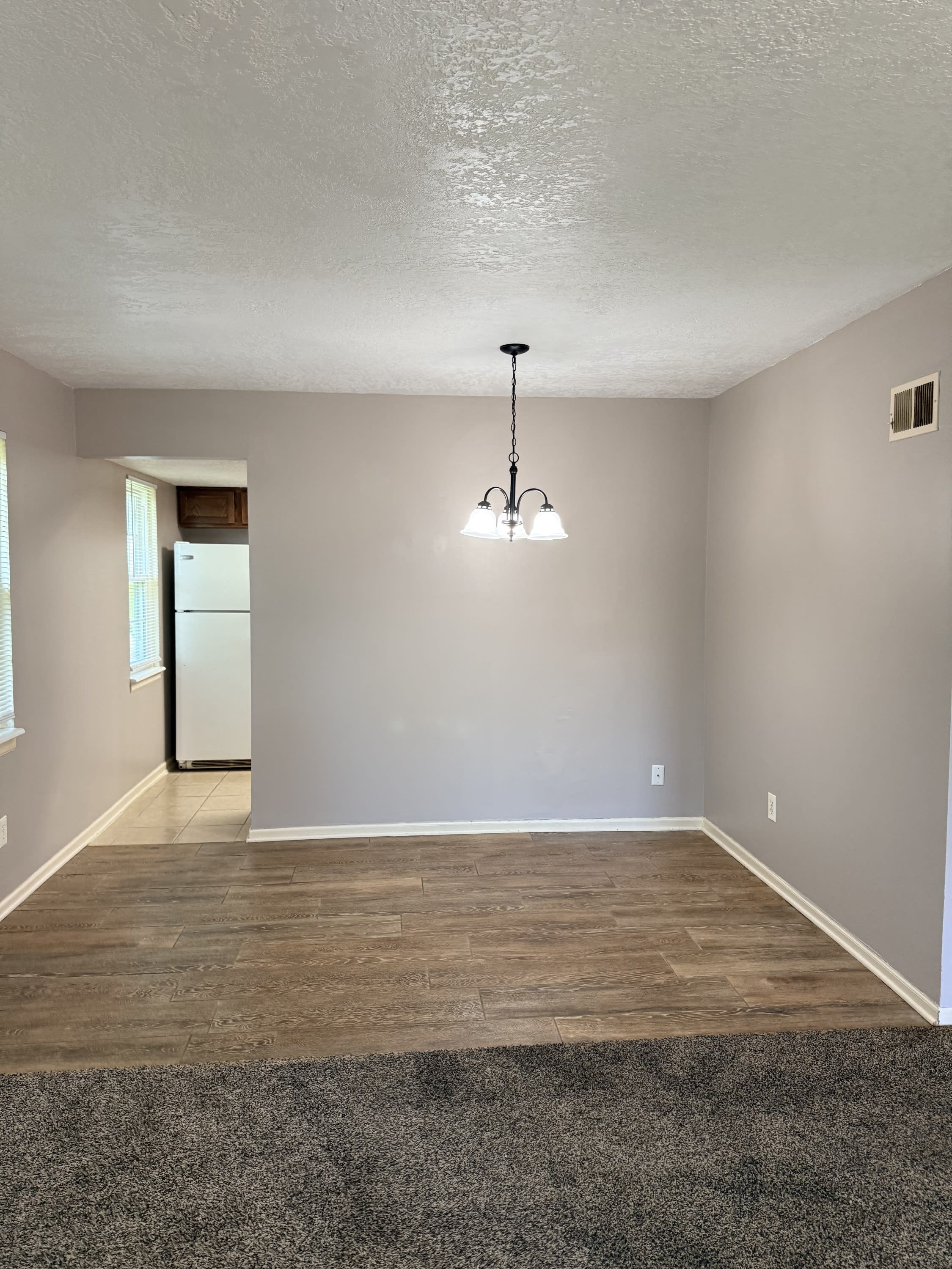 10009 Northwest Jones Drive – photo 3