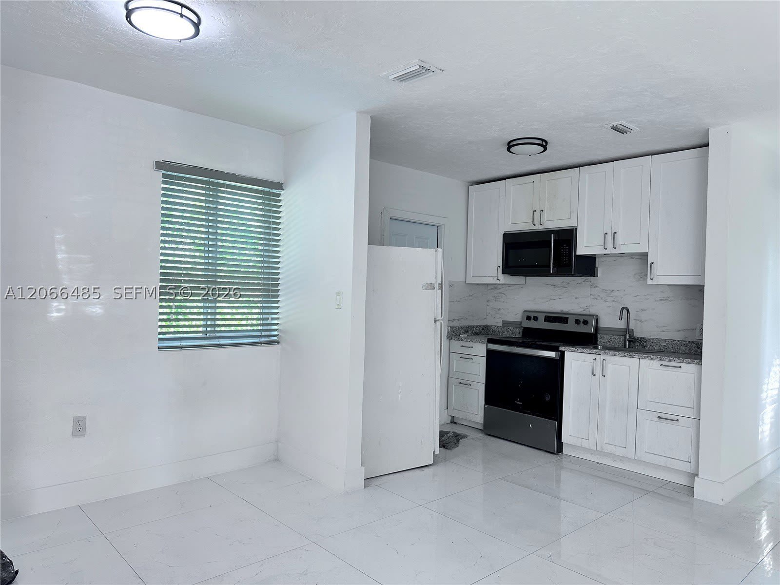 12780 NW 16th Ave – photo 2