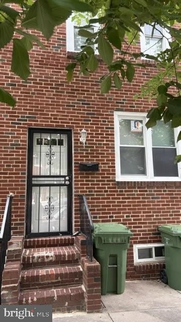 1835 N BOND Street – photo 2