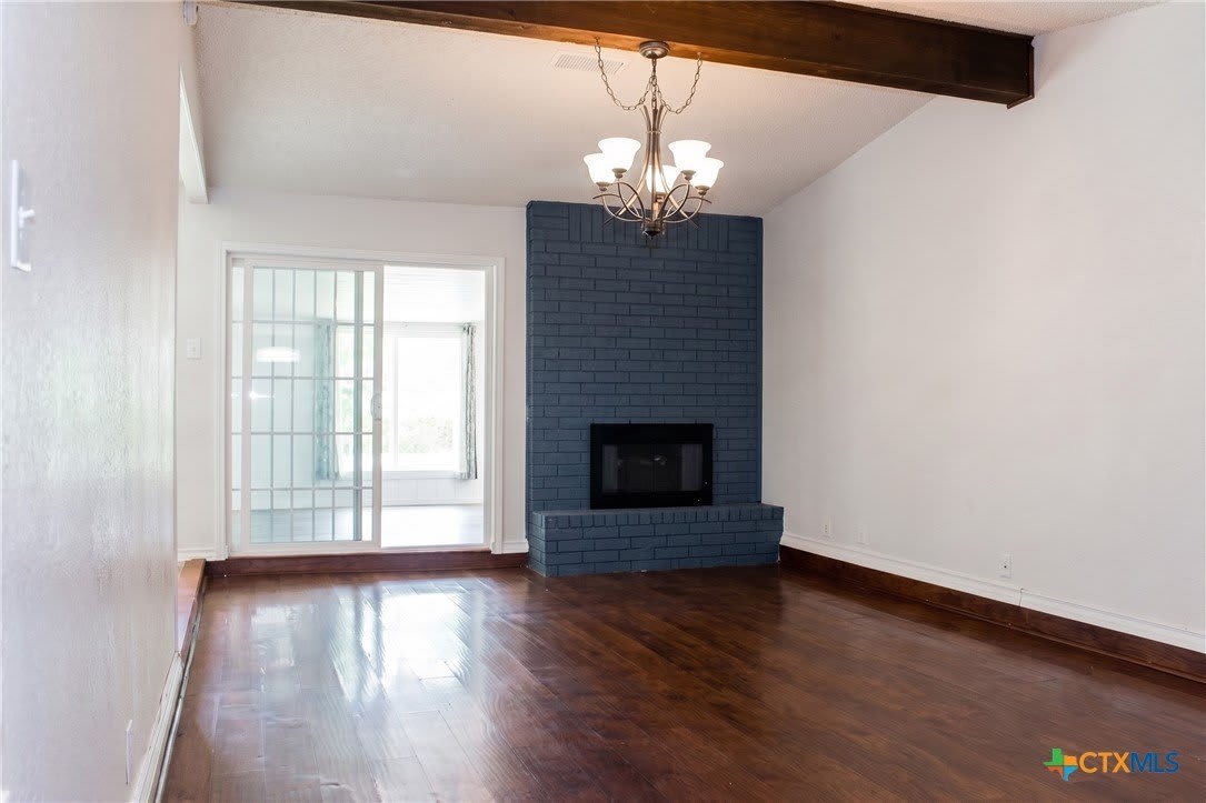 211 E Hogan Drive – photo 3