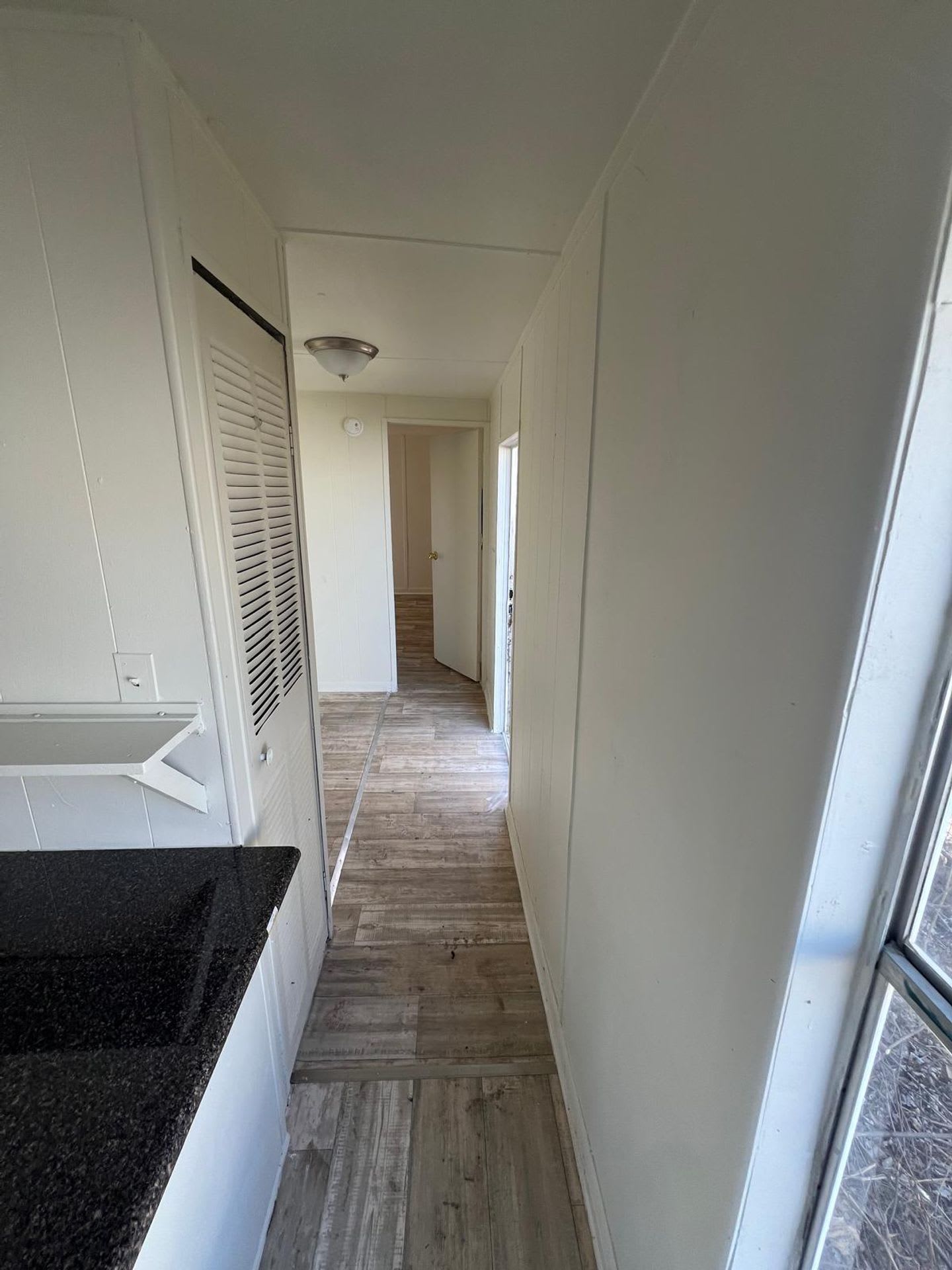 Renovated 3-Bed, 2-Bath Mobile Home – photo 2