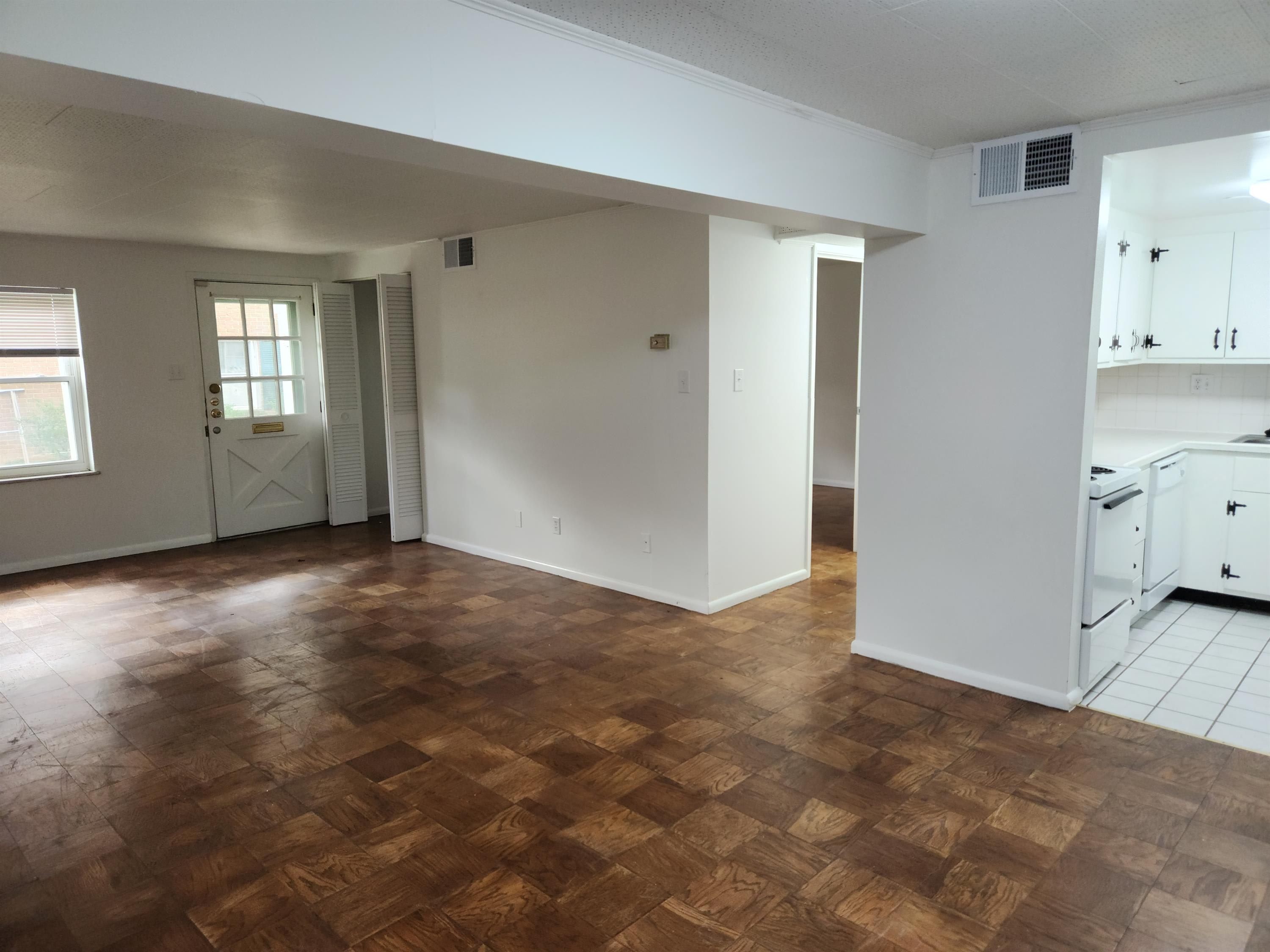 163 Peyton Street – photo 4
