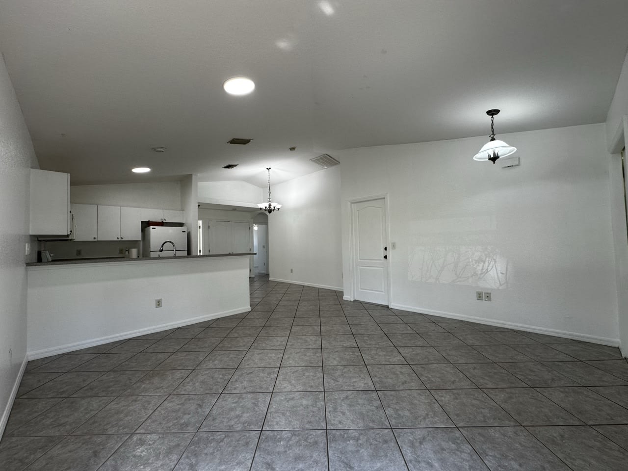 1240 Se 24th Ave – photo 3