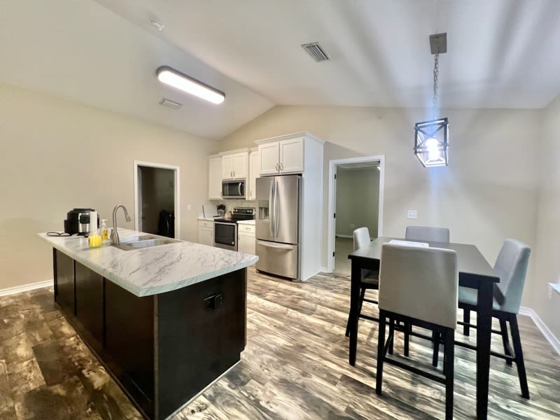 6193 Anchors Drive – photo 2