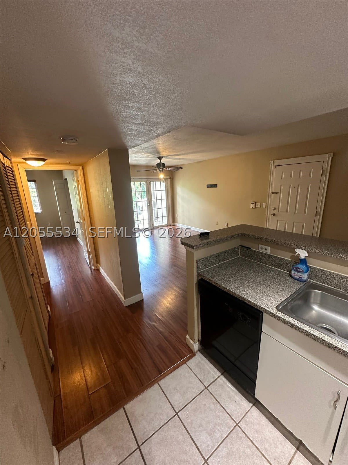 5035 Wiles Rd – photo 5