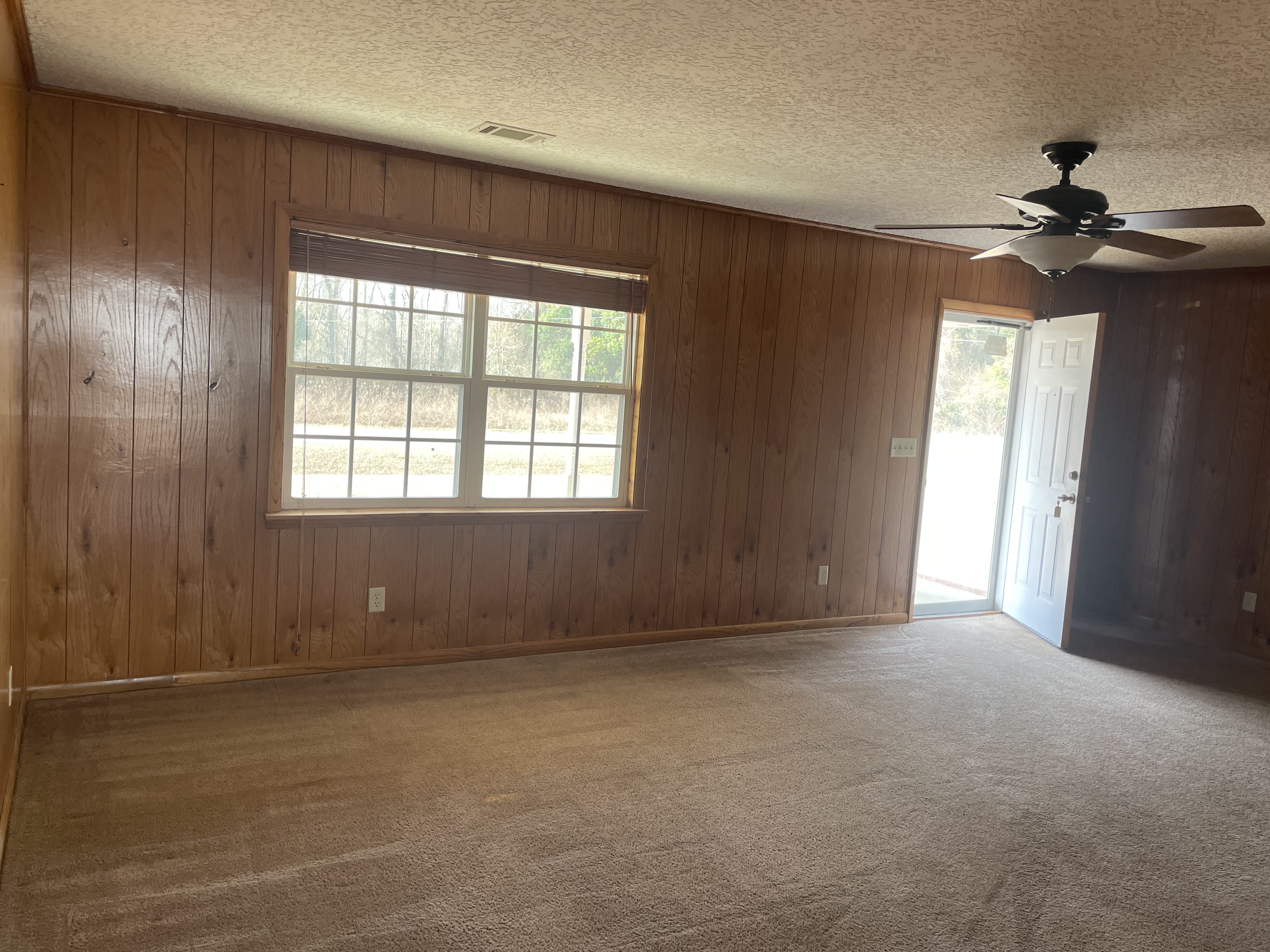 109 Lincoln Dr – photo 2