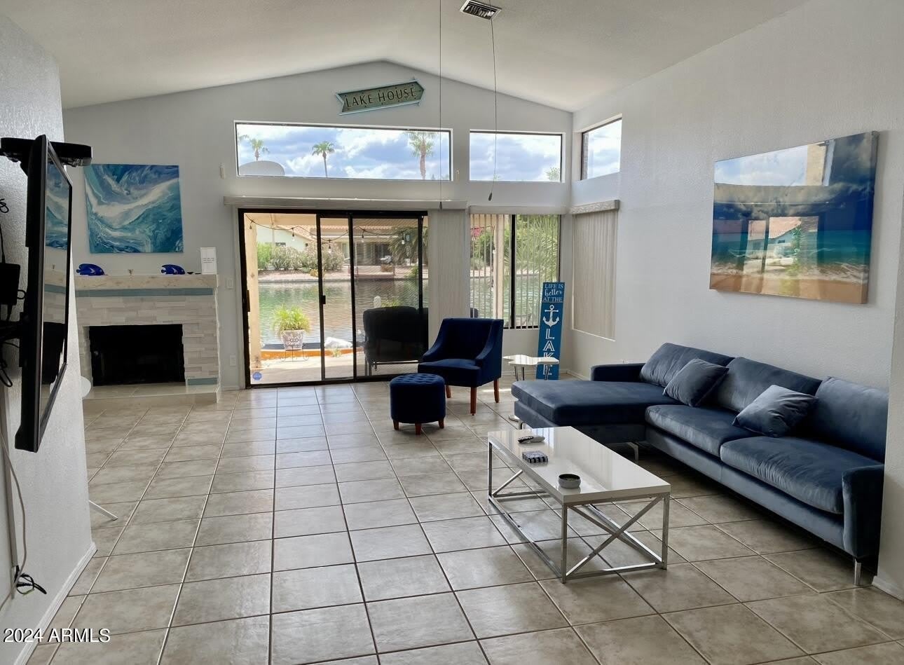 11025 W POINSETTIA Drive – photo 2