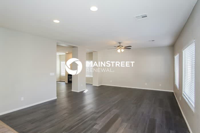 4361 Cottontail Lane – photo 5
