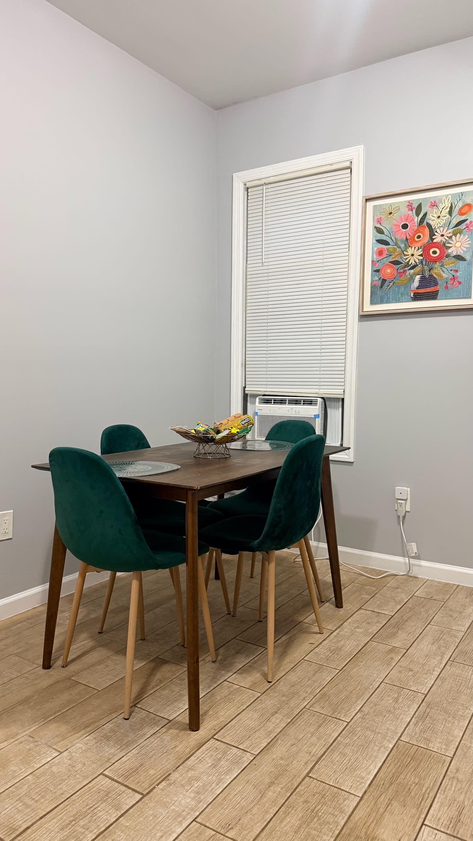 196 South 8th Street – photo 2