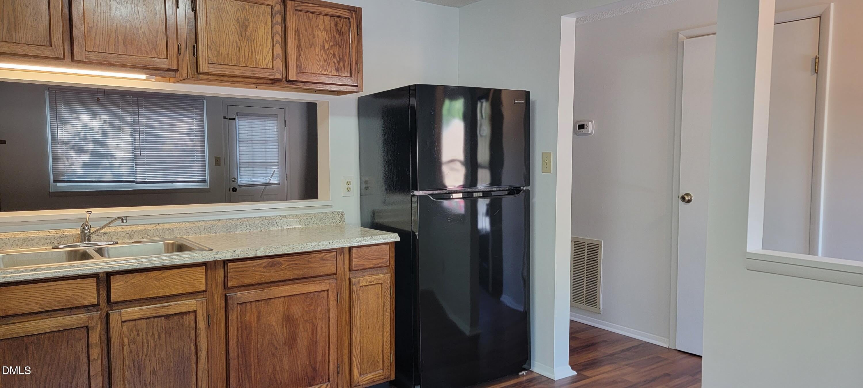 7725 Sandra Lane – photo 4