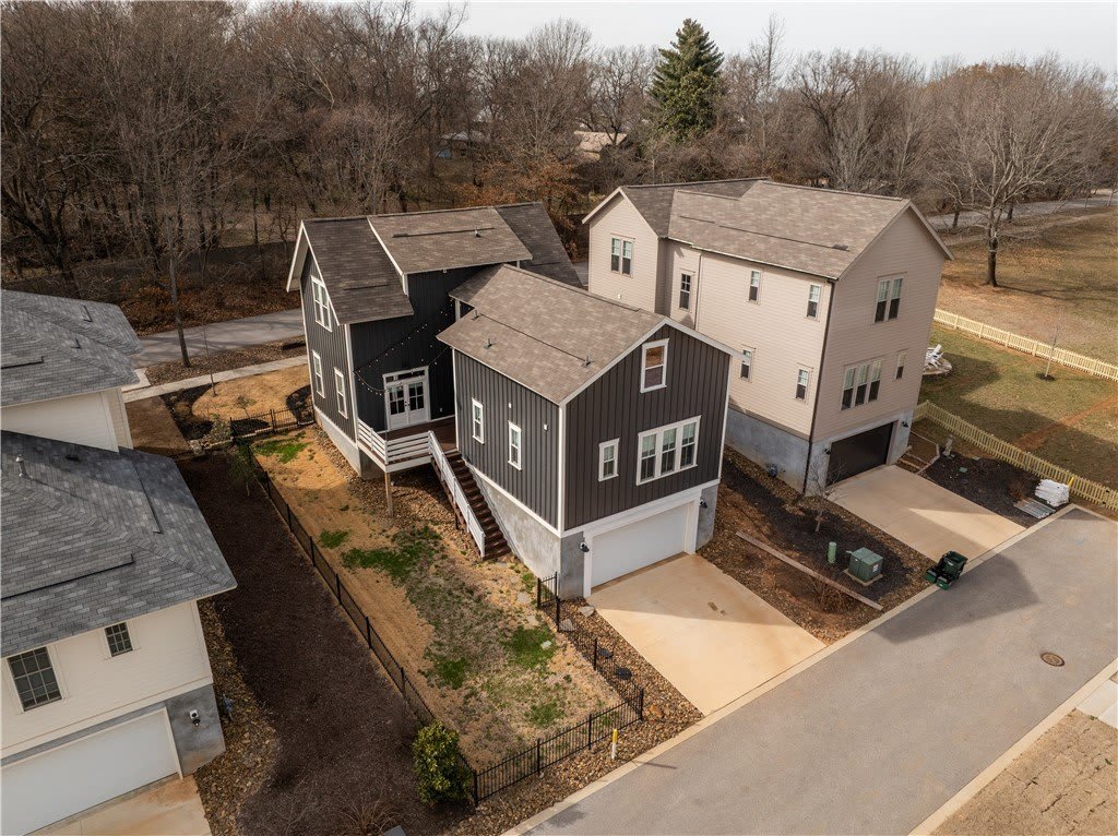 328 N Cross Avenue – photo 5