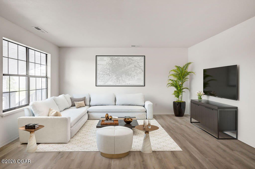 1007 S Saint Louis Avenue – photo 4